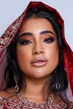 Yasmina Khan portrait