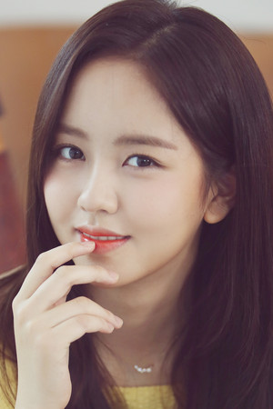 Kim So-hyun portrait