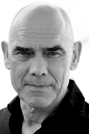 Peter Guinness portrait