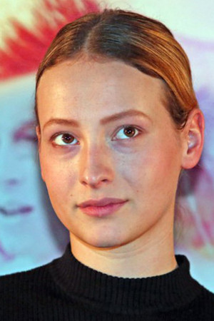 Anna Prášilová Fialová portrait