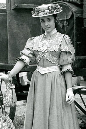 Joyce Ames portrait
