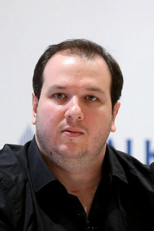 Şahan Gökbakar portrait