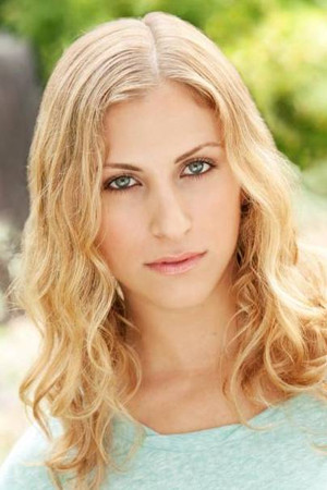 Ali Skye Bennet portrait