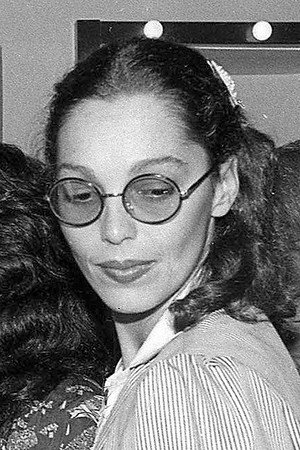 Regina Chaves portrait