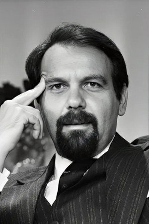 Roberto Murtinho portrait