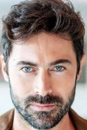Kıvanç Kasabalı portrait