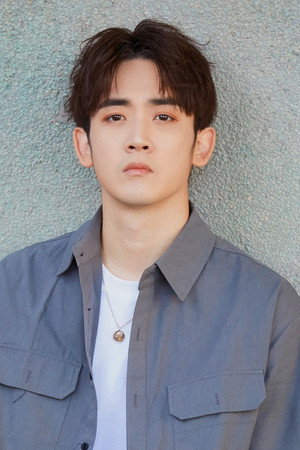 Liu Weilong portrait