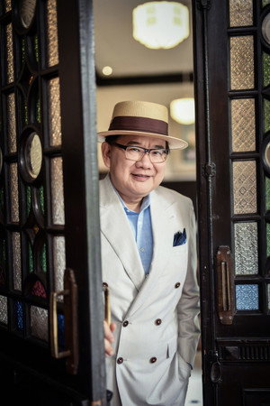 Cao Kefan portrait