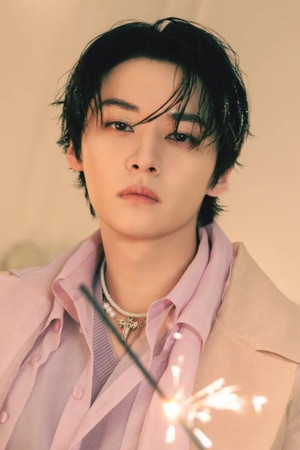 Lee Know portrait