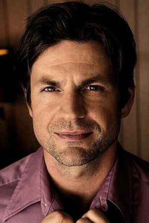 Gale Harold portrait