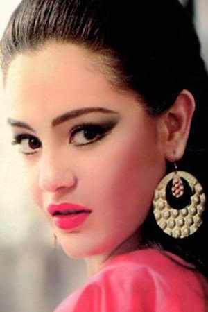 Sherihan portrait