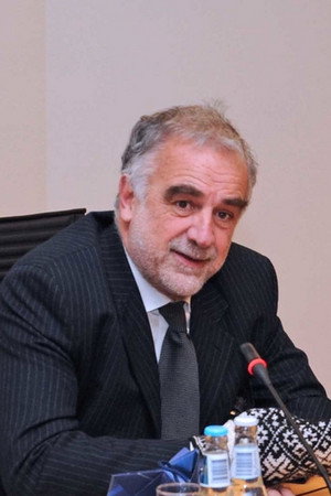 Luis Moreno Ocampo portrait