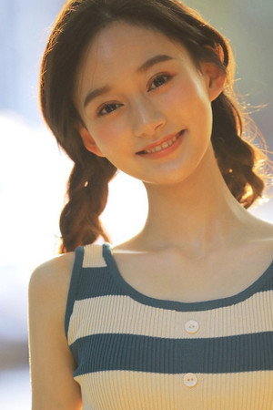 Xia Meng portrait