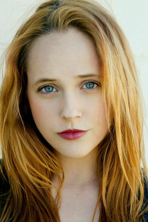 Nicole Elliott portrait