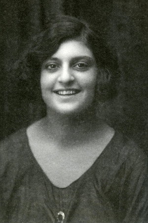 Tina de Jarque portrait