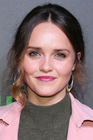 Rebecca Breeds portrait