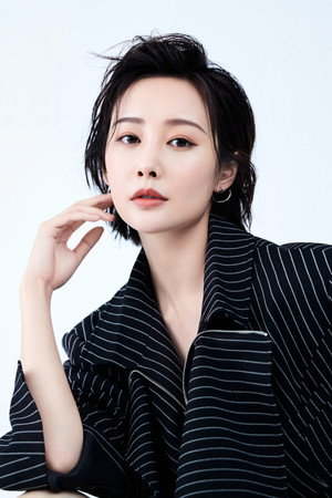 Li Chun portrait