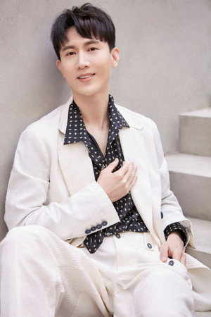 Wang Longhua portrait