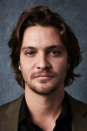 Luke Grimes portrait