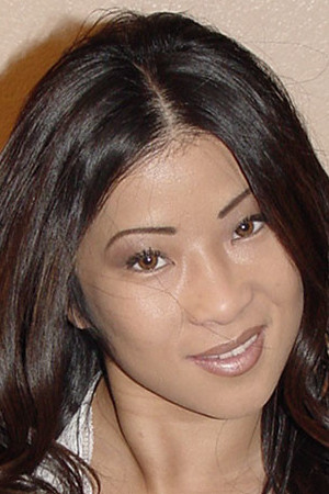 Sunshine Nee portrait