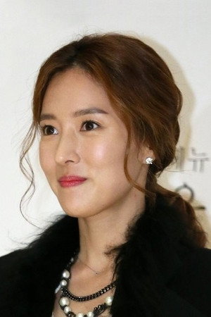Min Kim portrait