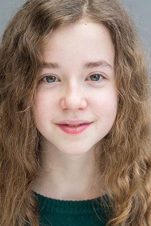 Ariella Glaser portrait