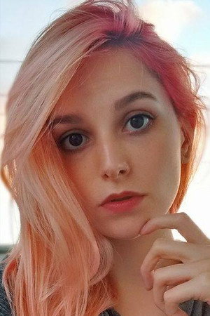 Maíra Britto portrait