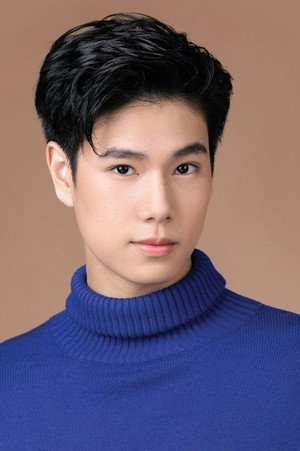 Phuwin Tangsakyuen portrait