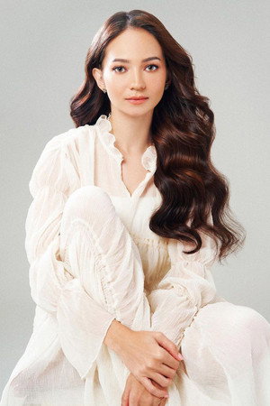 Enzy Storia portrait