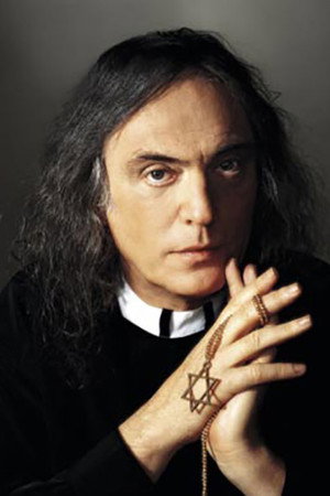 Tzvika Pick portrait