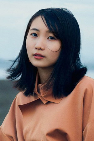 Lilas Ikuta portrait