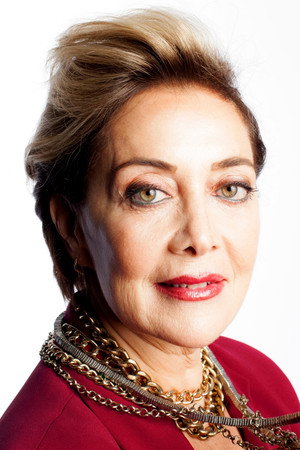Tilbe Saran portrait