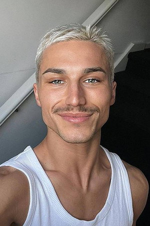 Dante Surace portrait
