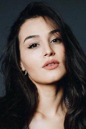Asena Girişken portrait