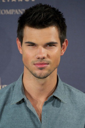 Taylor Lautner portrait