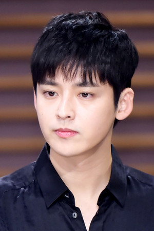 Park Jin-woo portrait