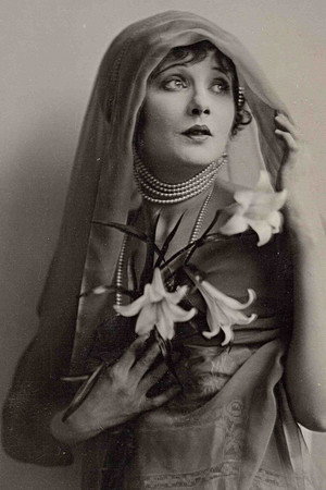Betty Bouton portrait
