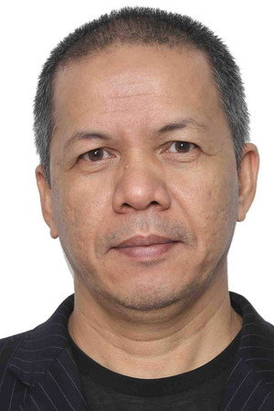 Gie Onida portrait