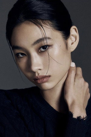 Hoyeon portrait