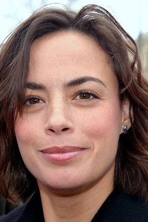 Bérénice Bejo portrait