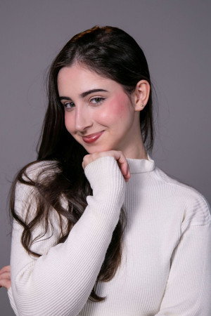 Laís Karam portrait