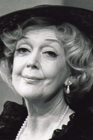 Maj Lindström portrait