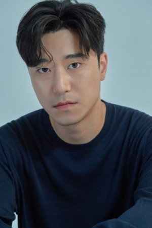 Kim Jeong-woo portrait