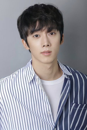 Eom Se-ung portrait
