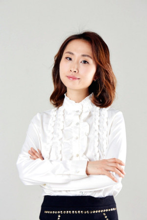 Lee Yoo-rin portrait