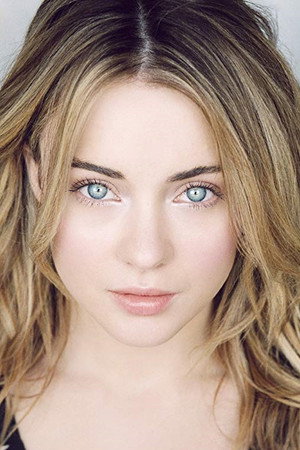Hannah Kasulka portrait