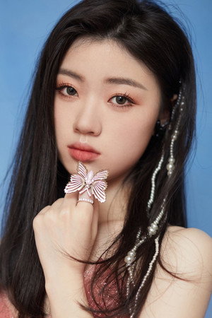 Shan Yichun portrait