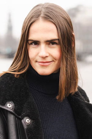 Olivia Lonsdale portrait