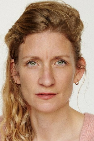 Sandra Tirre portrait