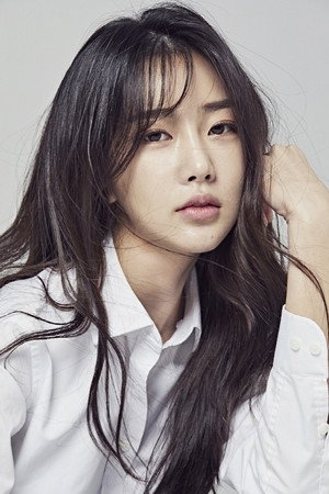 Park Soo-bin portrait